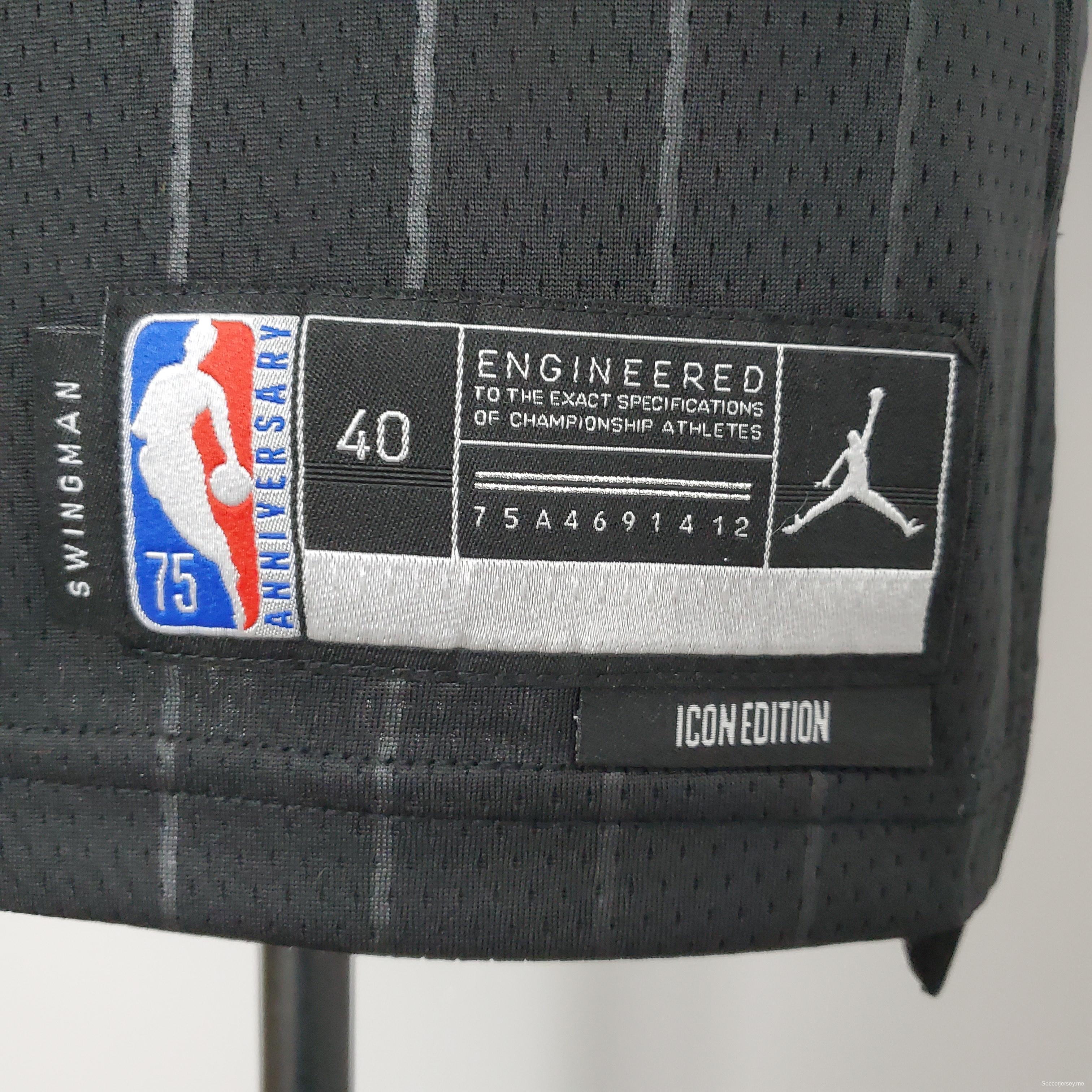 كرة الذكرى 75 للذكرى السنوية رقم 2 بولز فلايرز فلايرز أسود قميص دوري كرة السلة الأمريكي للمحترفين
