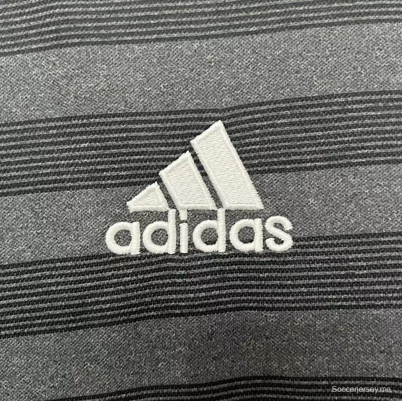 قميص كرة القدم الألماني 2016 ريترو 2016 خارج الديار
