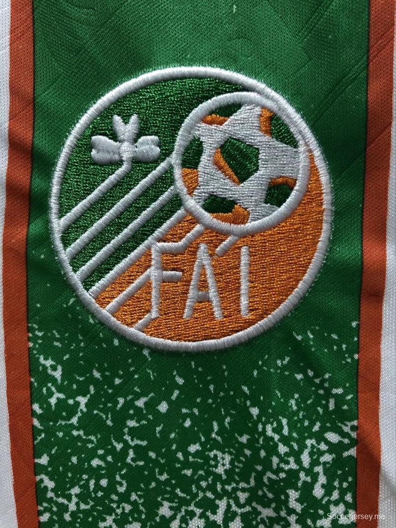 قميص كرة قدم أبيض عتيق موديل 1994 أيرلندا أيرلندا أواييه
