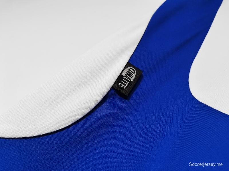 قميص كرة قدم يوناني ريترو 2004 ذهاباً وإياباً
