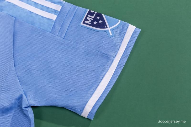 قميص كرة القدم الأساسي لنيويورك سيتي ريترو 2015
