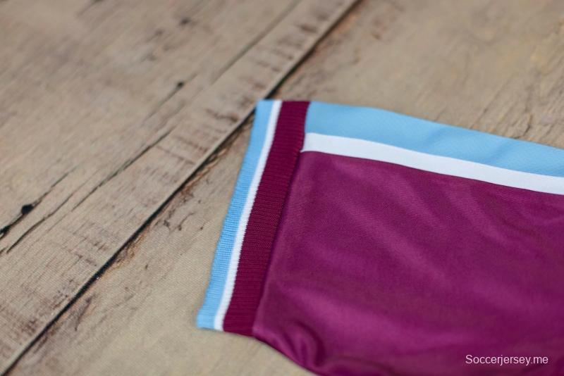 قميص وست هام يونايتد 99/01 ريترو 99/01 قميص وست هام يونايتد الرئيسي لكرة القدم
