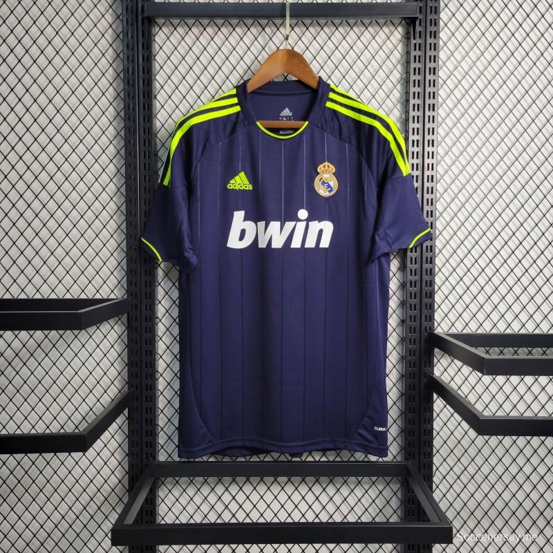 قميص ريترو 2012-13 ريال مدريد خارجي أسود اللون أسود اللون
