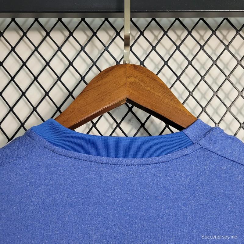 قميص أزرق ريترو 13-14 ريال مدريد خارج الديار أزرق ريترو 13-14
