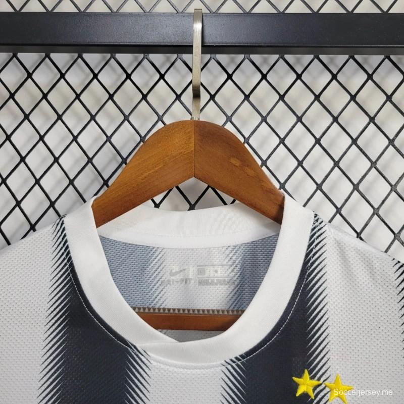 قميص قديم 11/12 ريترو 11/12 يوفنتوس هوم جيرسي
