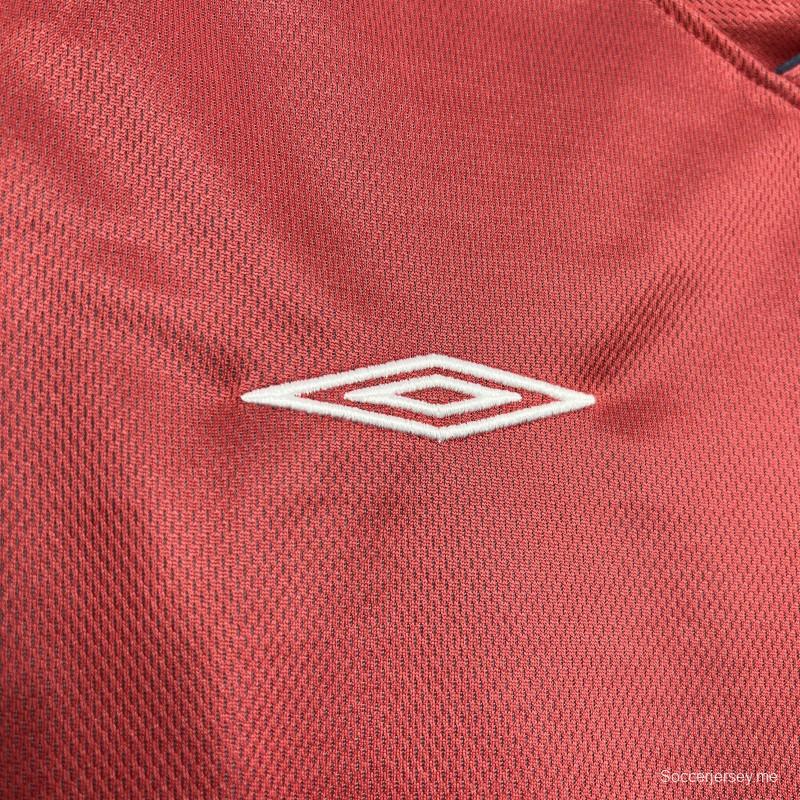 قميص إنجلترا الرجعية لعام 2002 خارجي
