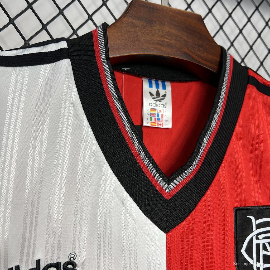 قميص ريترو 95/96 غلاسكو رينجرز ذهاباً وإياباً أبيض/أحمر
