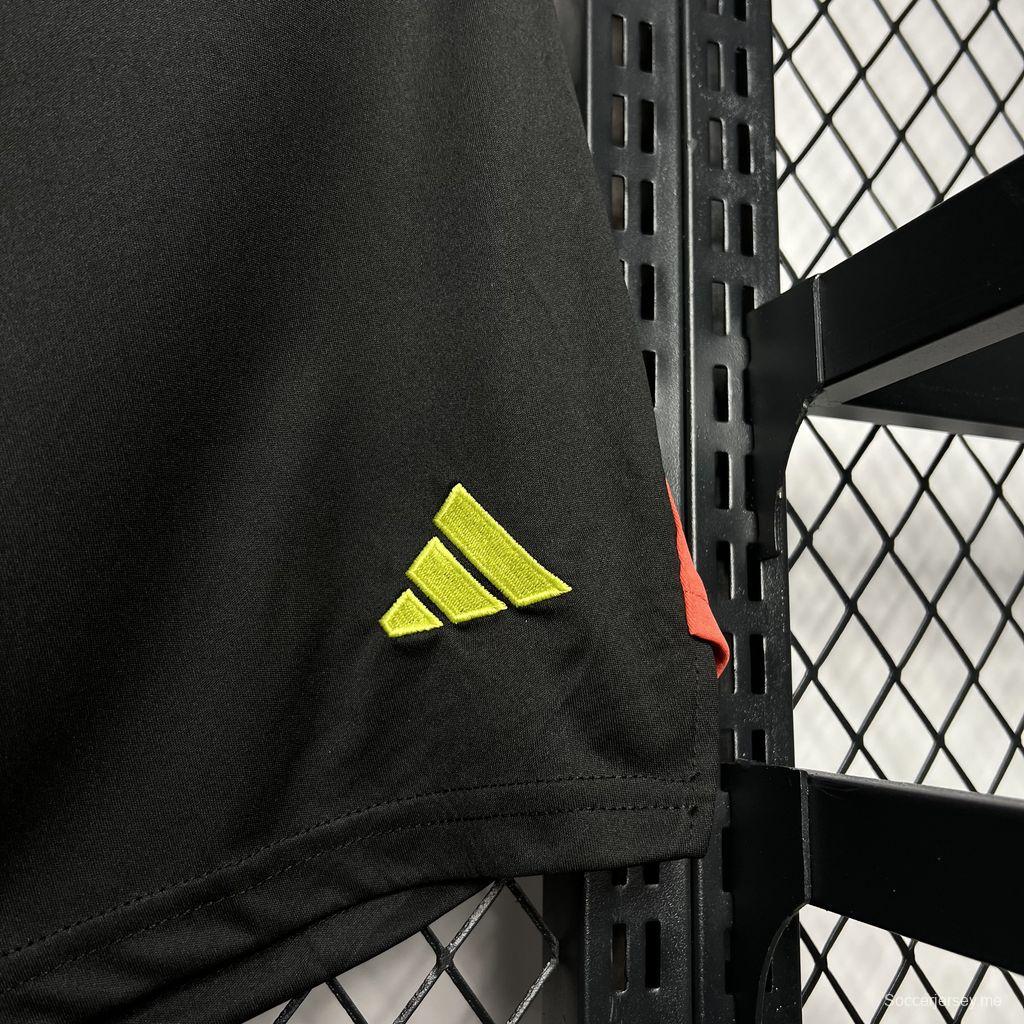 شورت أسود لحارس مرمى منتخب إسبانيا 2024 يورو 2024
