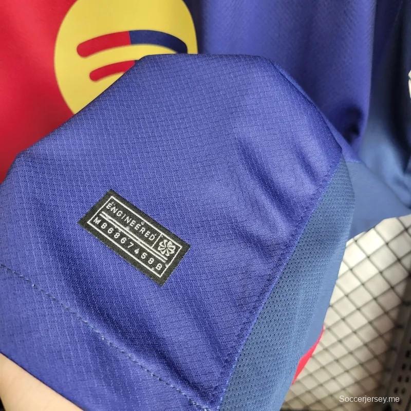 24/25 قميص الذكرى 125 لميلاد برشلونة الرئيسي
