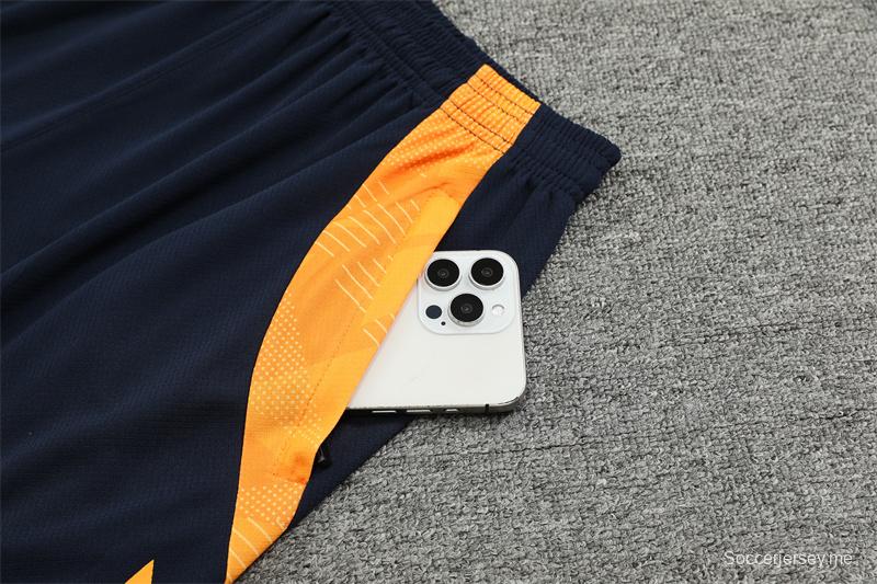 24/25 ريال مدريد قميص بأكمام قصيرة أبيض كحلي + شورت قصير الأكمام أبيض
