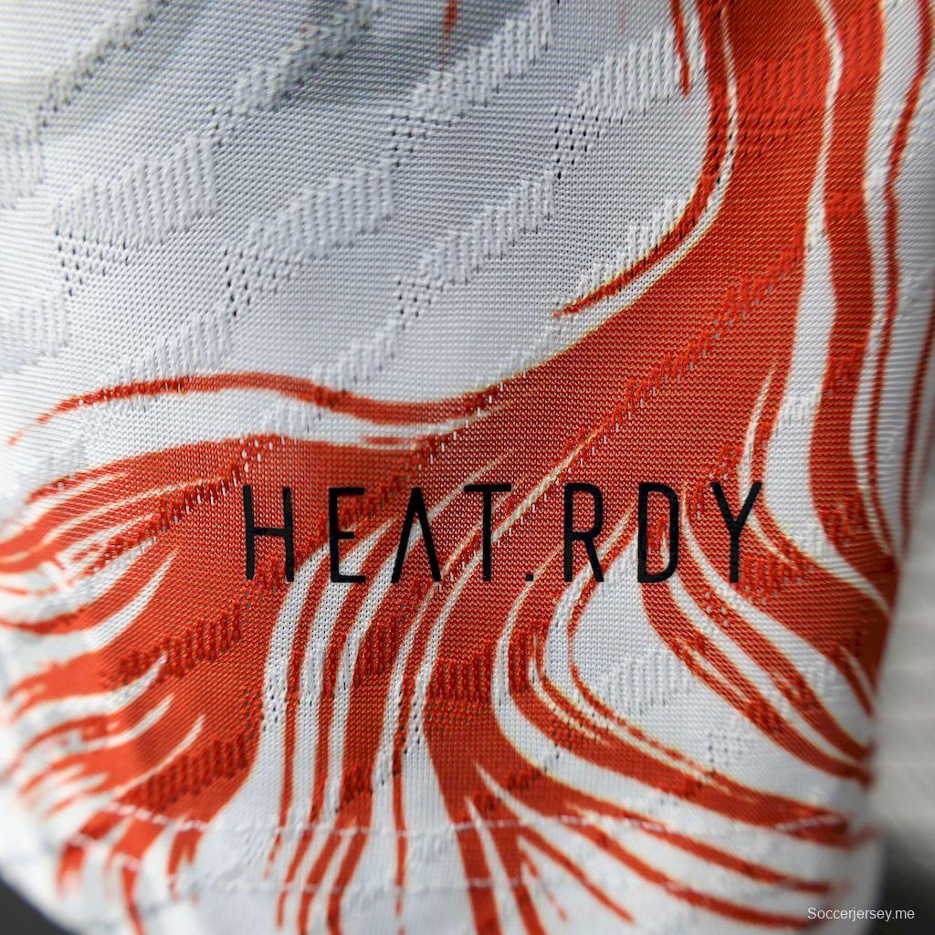 25/26 إصدار خاص من قميص التنين الأبيض والأسود إصدار خاص من ريال مدريد