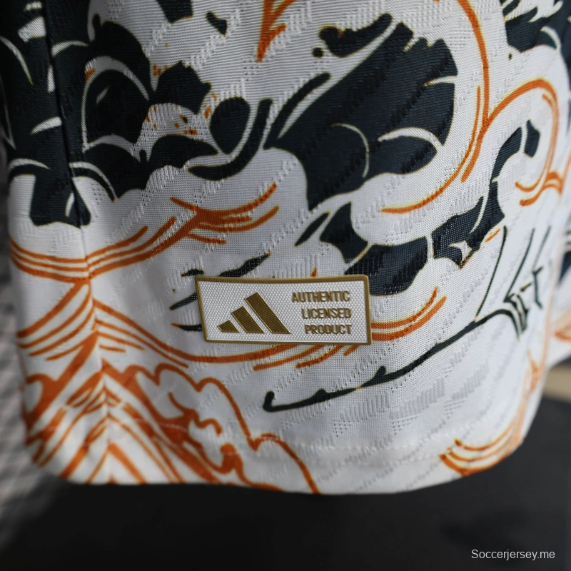 25/26 إصدار خاص من قميص ريال مدريد 25/26 إصدار خاص للاعبين