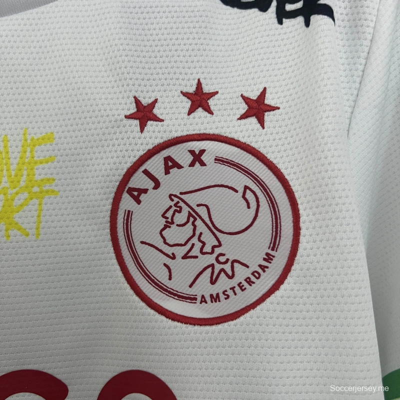 25/26 أجاكس الإصدار الخاص 25/26
