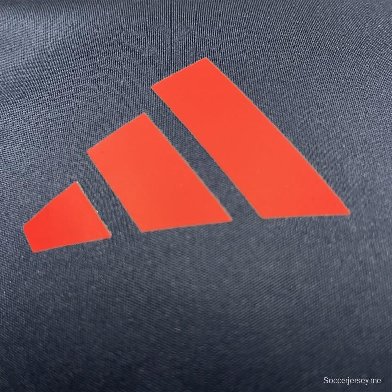 25/26 قميص تدريب فلامنجو فلامنجو يرتدي قميص تدريب أزرق غامق