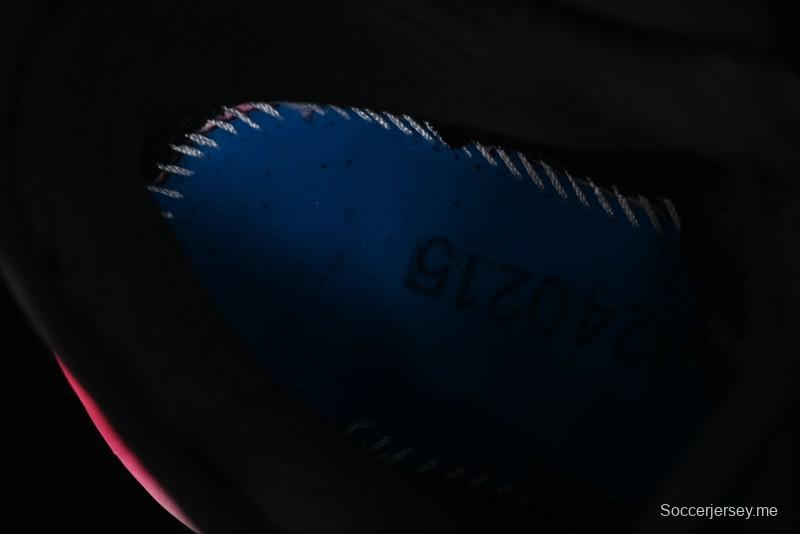 Asics Gel-Kayano 31 Running Shoes with Enhanced Cushioning and Breathable Design - 1012B670-003