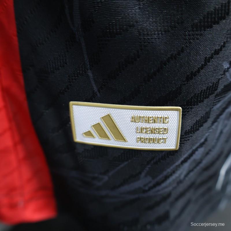 قميص المنتخب الياباني 2025 إصدار اللاعب 2025 أسود بتصميم شخصية أنيمي