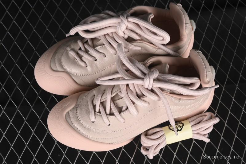 Alexander McQueen Flexion Retro Sneakers in Pink with Anatomical Design and Split Sole - 2024s