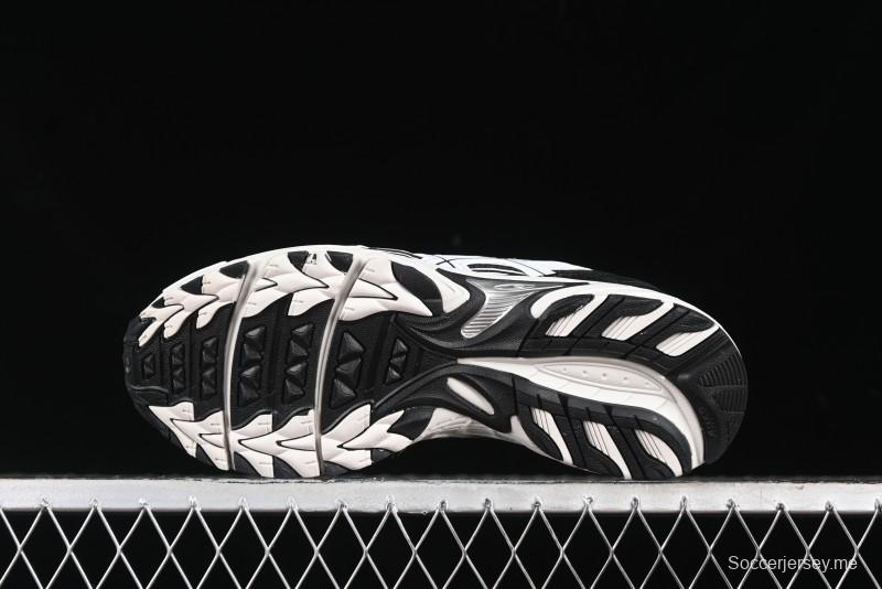 Asics Gel-Kahana TR V4 Running Shoes with FF BLAST PLUS Cushioning - 1203A497-100