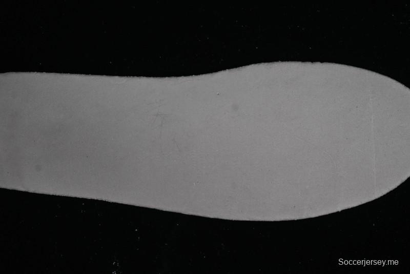 Nike Dunk Low "Just Do It" SB Low-Top Casual Skate Shoes in Coconut Milk and Pink - FD8683-700