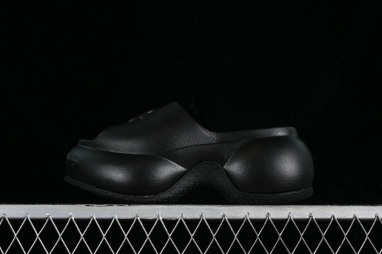 SMFK COMPASS Embossed One-Word Platform Slides - E9066