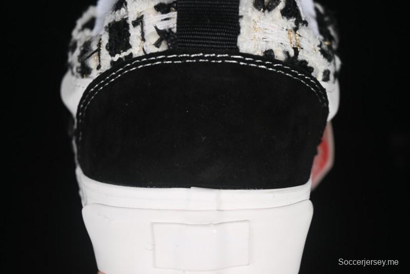 Vans Classics Knu Skool Retro Skate Shoes with Enhanced Cushion and Breathable Mesh - VN0A5JM2BA21