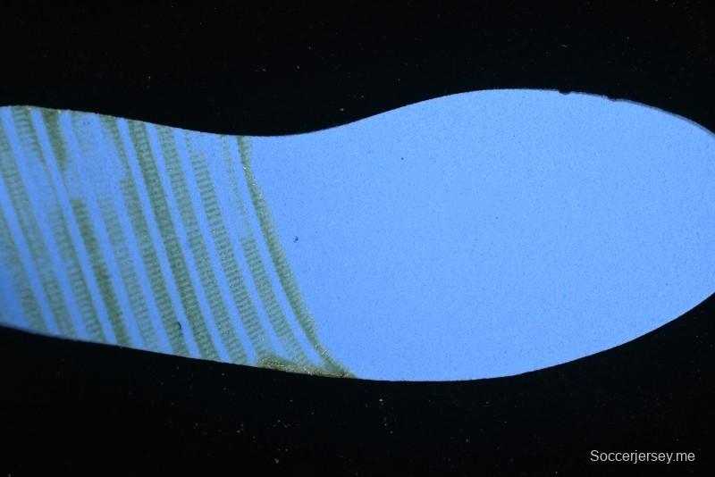 Nike Air Jordan 1 Low Retro Basketball Shoes in Black and White - 553558-043