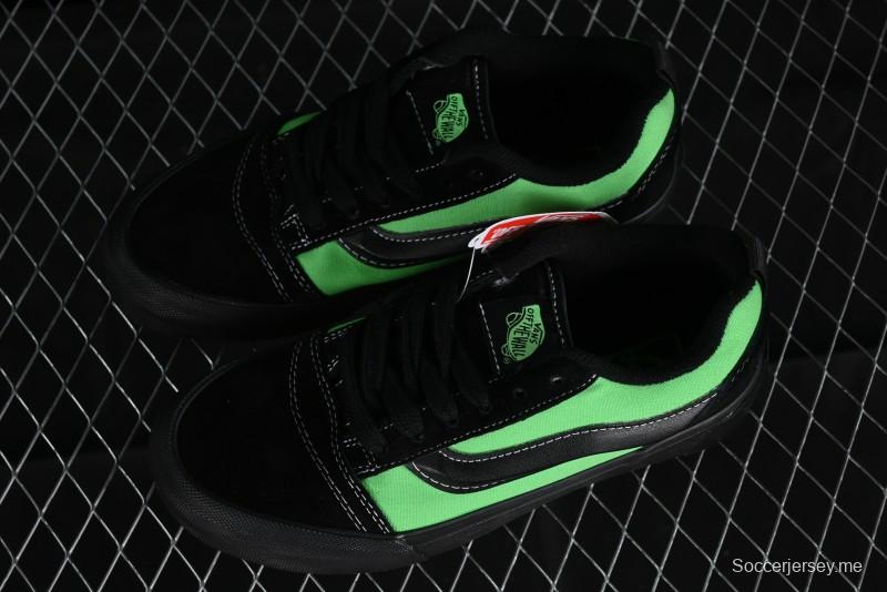 Vans Classics Knu Skool Retro Sneakers with Thickened Tongue and Enlarged Toe - VN0009QCSWE