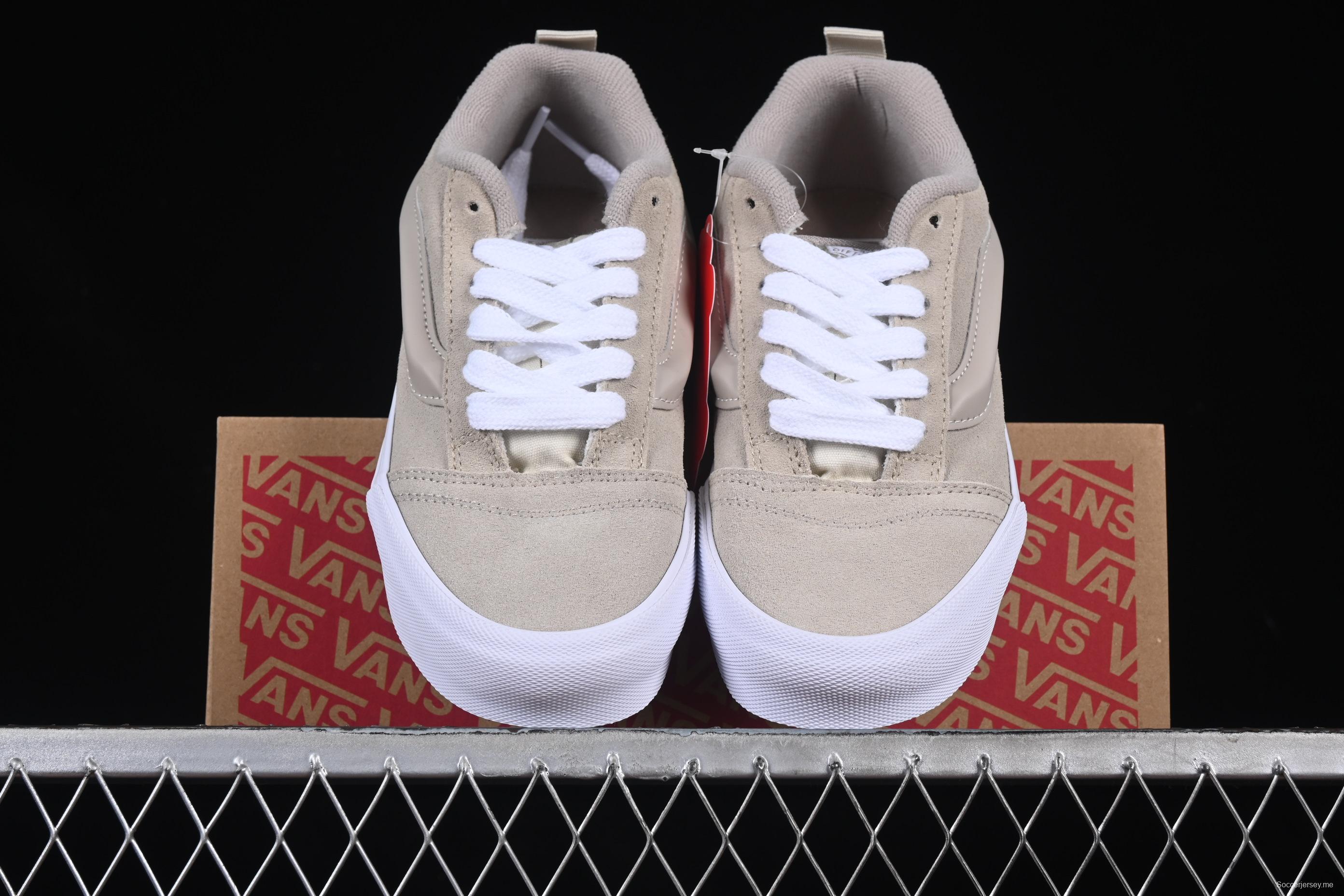 Vans Knu Skool Low-Top Retro Chunky Sneakers - VN000D220VW