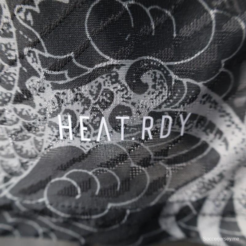 إصدار اللاعب 25/26 ريال مدريد أسود بتصميم التنين قميص ريال مدريد 25/26