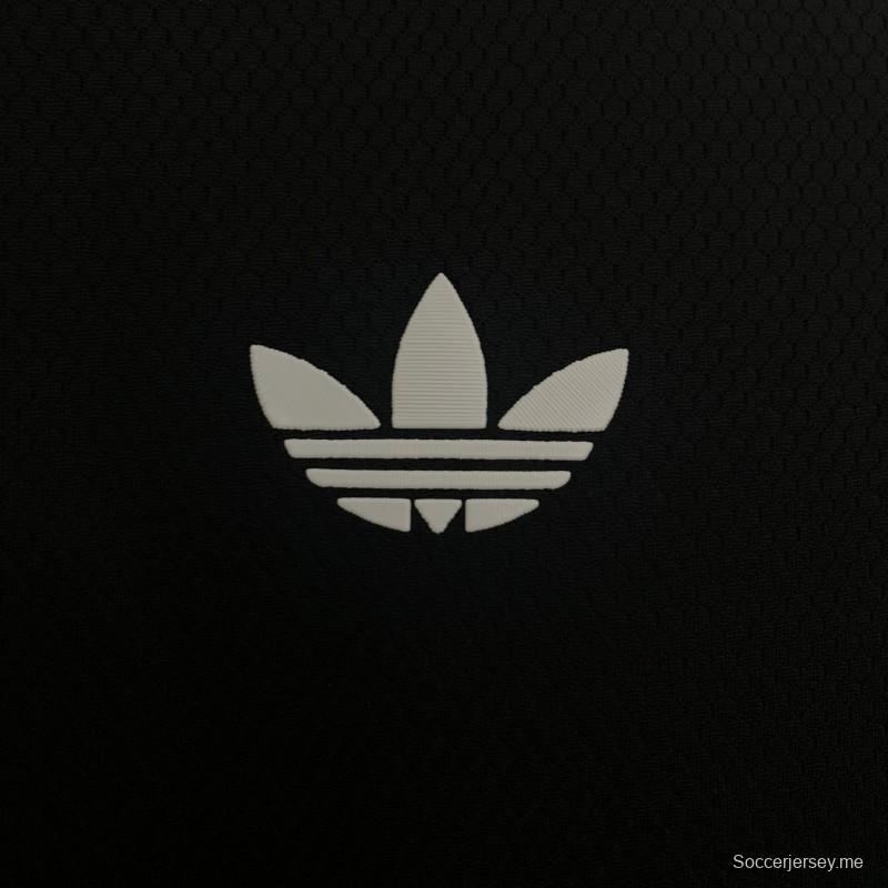 25/26 كولو كولو كولو الذكرى المئوية أسود اللون الأسود