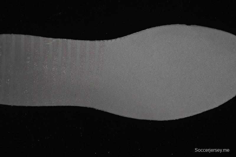 حذاء الجري الكلاسيكي الكلاسيكي من نايك V5 RNRR ميلينيوم ميلينيوم بنعل وسطي من الفوم - HJ5228-101