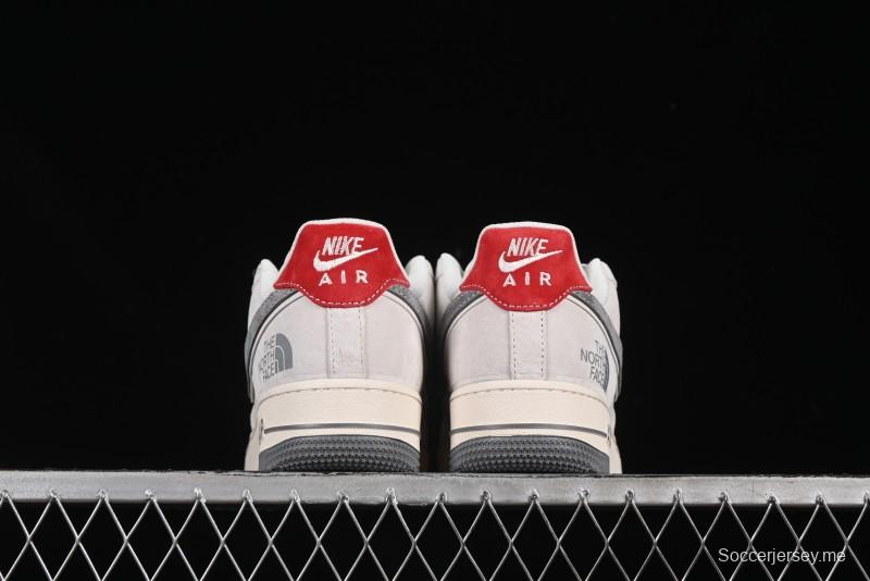 حذاء نايك اير فورس 1'07 منخفض من نايك بالتعاون مع ذا نورث فيس دوال تون إصدار عام الأفعى الرياضي الكاجوال - YX5066-313