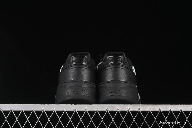 حذاء رياضي مخصص من منصة مكتنزة ذات بطانة مكتنزة من نيويورك يانكيز MLB - 3ASXXCA12N50WHS