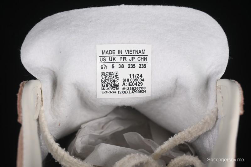 أديداس أوريجينالز جازيل بولد JR4244 من أديداس أوريجينالز حذاء رياضي منخفض الكعب بنعل متين مقاوم للانزلاق