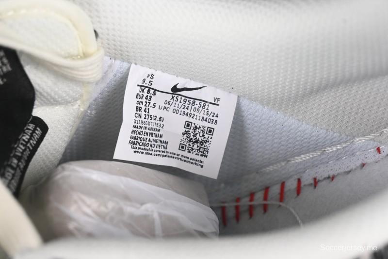 حذاء نايك اير فورس 1 '07 المنخفض من نايك اير فورس 1 '07 منخفض بنمط تعاون ديور أسود أبيض سووش سنيكرز كاجوال - XS1958-581