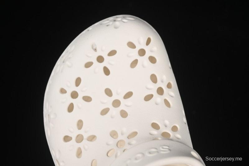 صندل كلاوج كلاسيك كلاوج صيفي شاطئي ثنائي الاتجاه من كروكس مع فتحات تهوية - B.D4