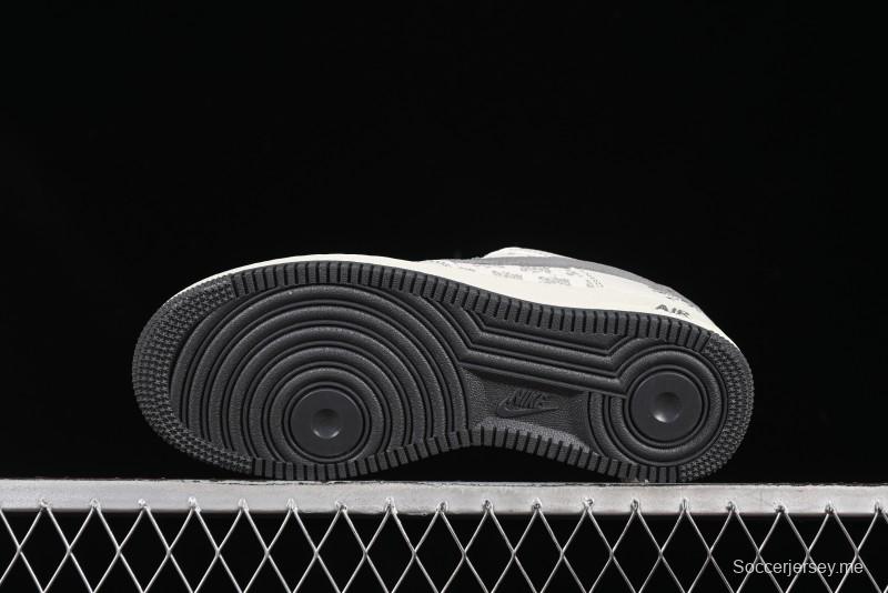 حذاء نايك اير فورس 1'07 منخفض منسوج من القماش المنسوج من نايك اير فورس 1'07 ستوسي كولابوريشن - BZ6808-101