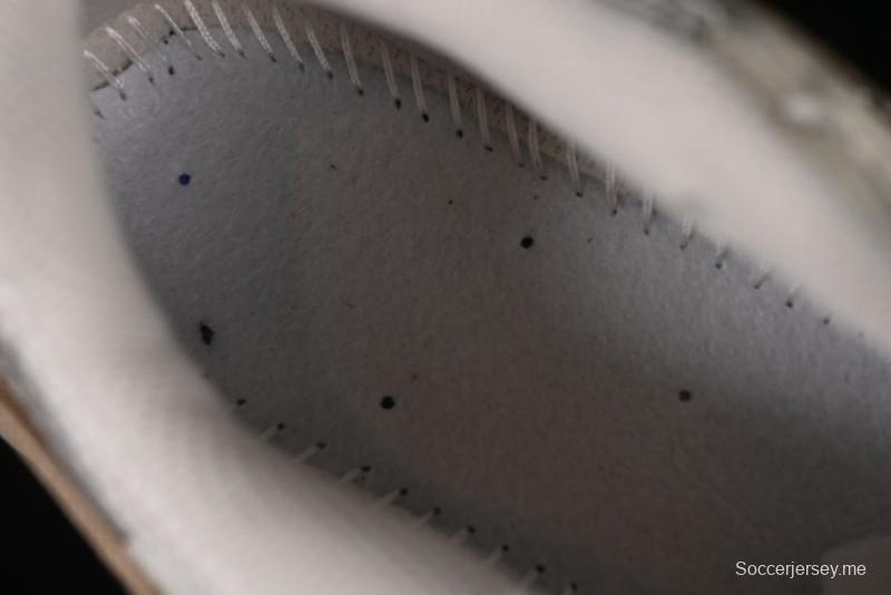 حذاء جري كاجوال ريترو كاجوال من سلسلة نيو بالانس 530 - MR530AA1