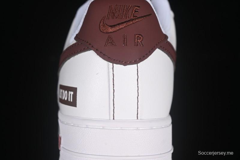 حذاء نايك اير فورس 1 '07 المنخفض من نايك جست كولابوريشن - CW2288-027