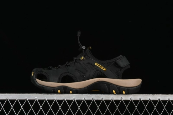 صندل رياضي مريح خارجي مغلق من سلسلة 2025 من إيكو أوف تريل 2025 - 63723901001