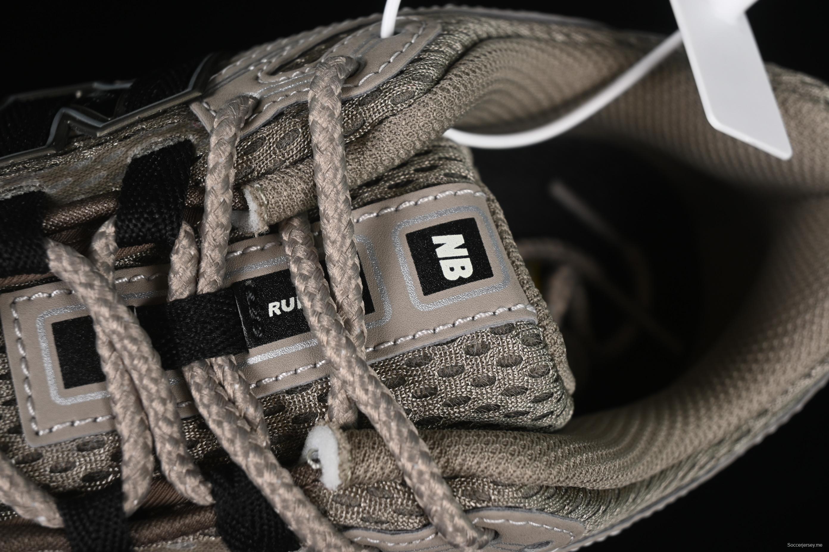 حذاء الجري الكاجوال من سلسلة 1906 من نيو بالانس 1906 ريترو على الطراز الأبوي - U1906ROB