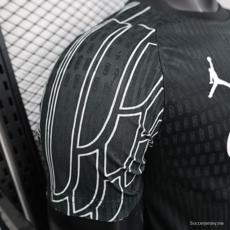 إصدار اللاعب 25/26 قميص حارس مرمى باريس سان جيرمان الأسود