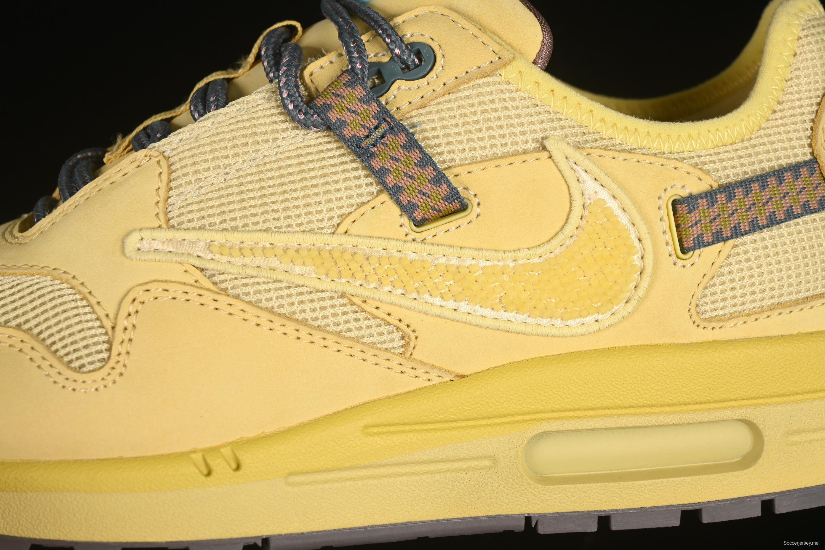 Nike Air Max 1 Travis Scott Collaboration Retro Running Shoes in Wheat Color with Reverse Swoosh - DO9392-700