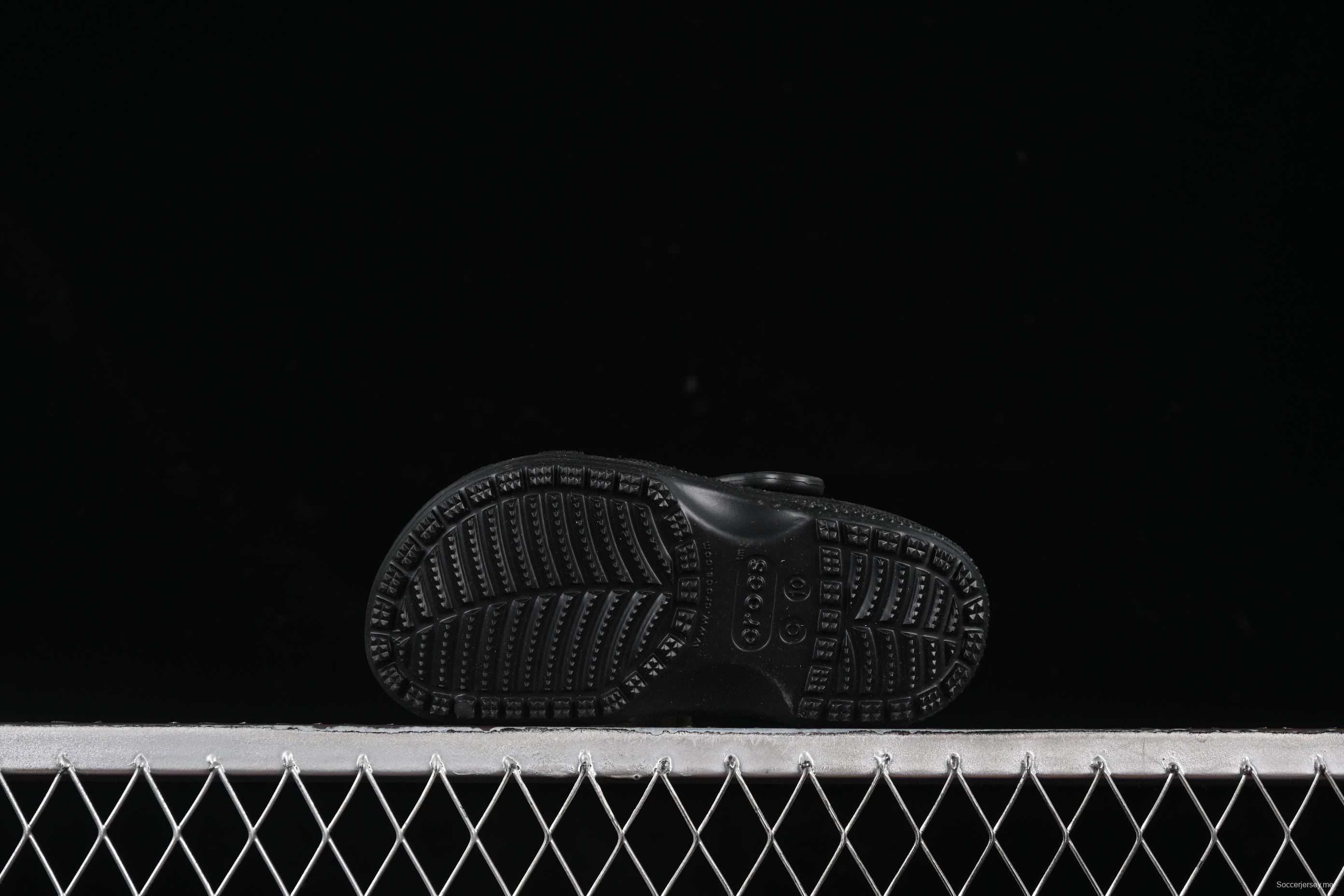 Crocs Classic Clog Kids Lightweight Slip-Resistant Comfortable Water Shoes - Classic Clog