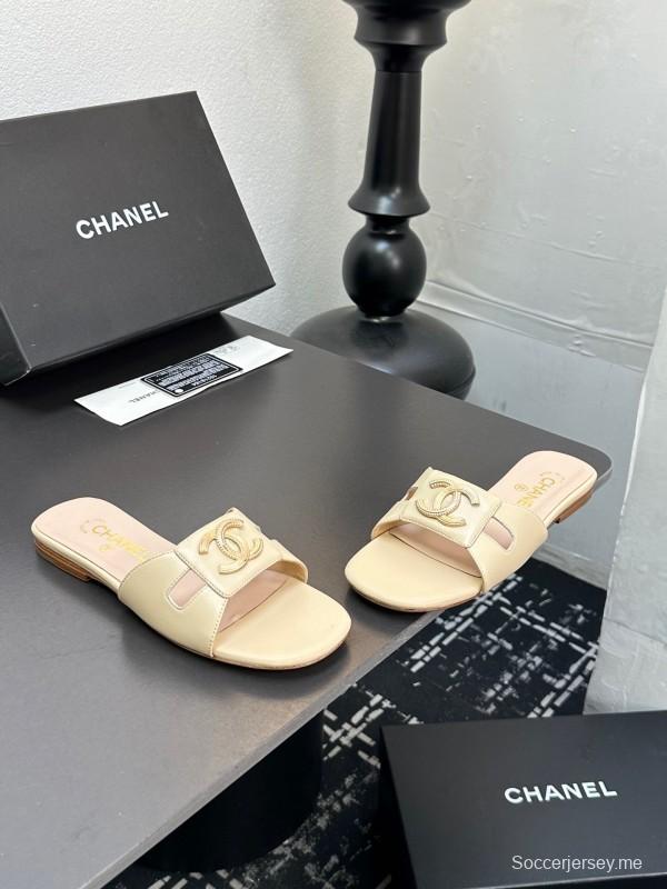 2025 Slippers Chanel Beige Leather Slippers