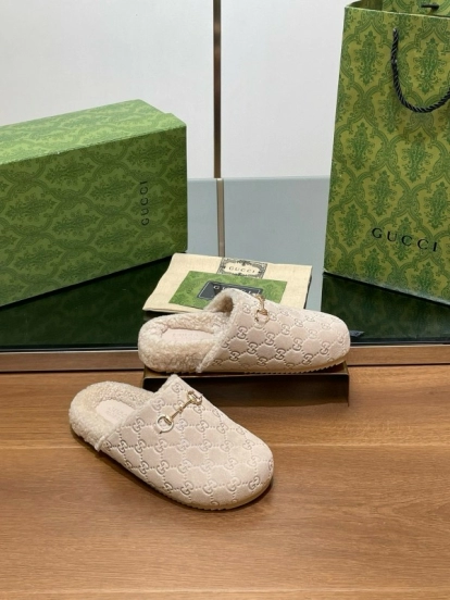 2024 Slippers Gucci Beige Shearling GG Embroidery