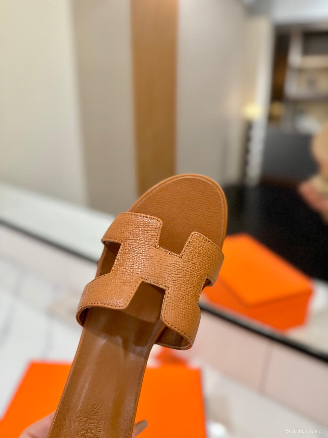2025 Women Hermès Tan Leather Sandals