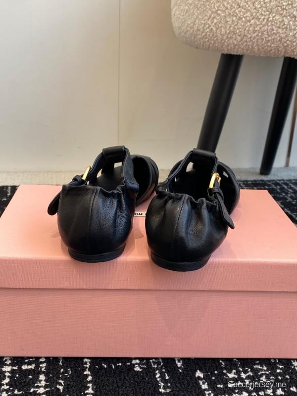 2025 Women Miu Miu Black Leather Flat Roman Sandals