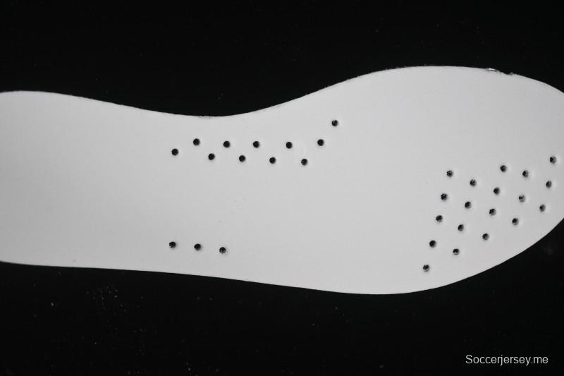 حذاء الجري أديزيرو أديوس 4 للرجال أديزيرو أديوس 4 للرجال خفيف الوزن وقابل للتنفس ومنخفض - JS1889