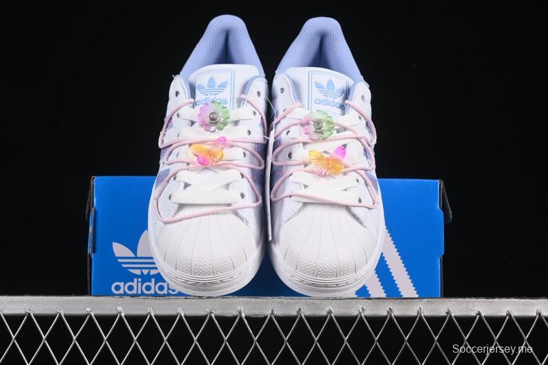 حذاء رياضي كاجوال سوبرستار II من أديداس بتصميم صدفي من الأمام - JR1332